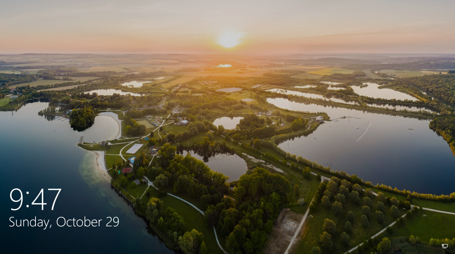 Windows 10 Lock screen